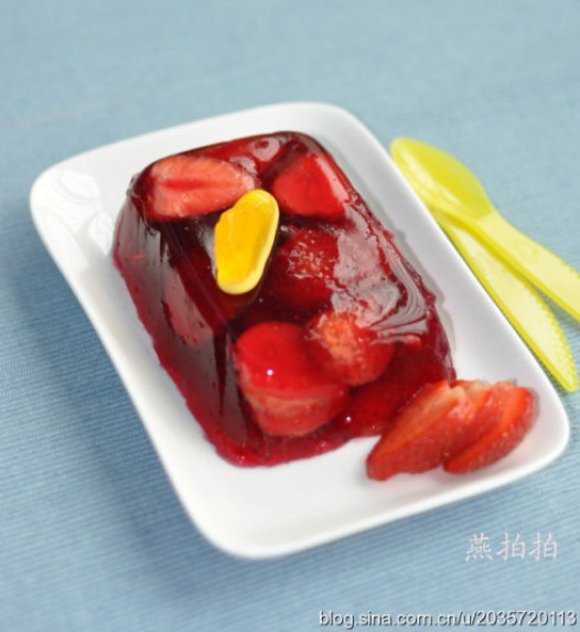 草莓水果冻的做法