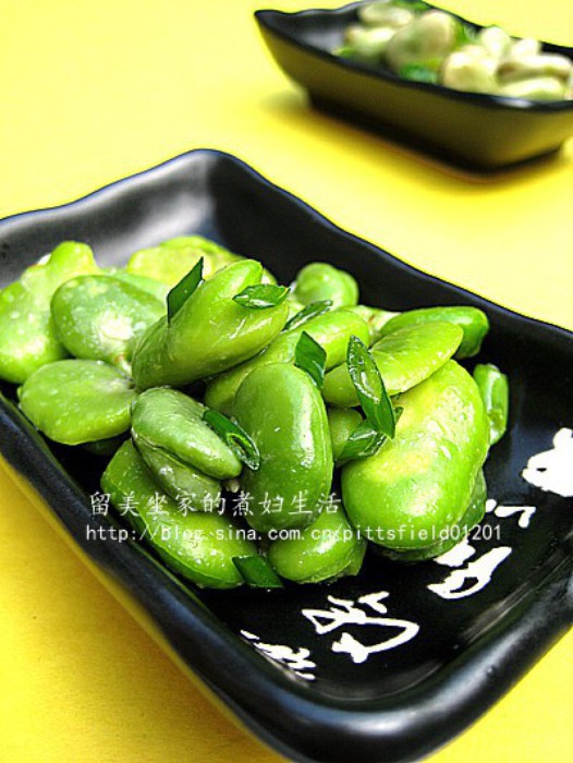 葱油鲜炒蚕豆瓣的做法
