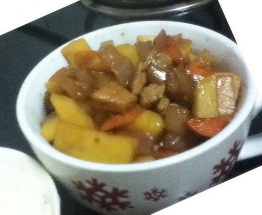 洋葱土豆胡萝卜炖肉的做法