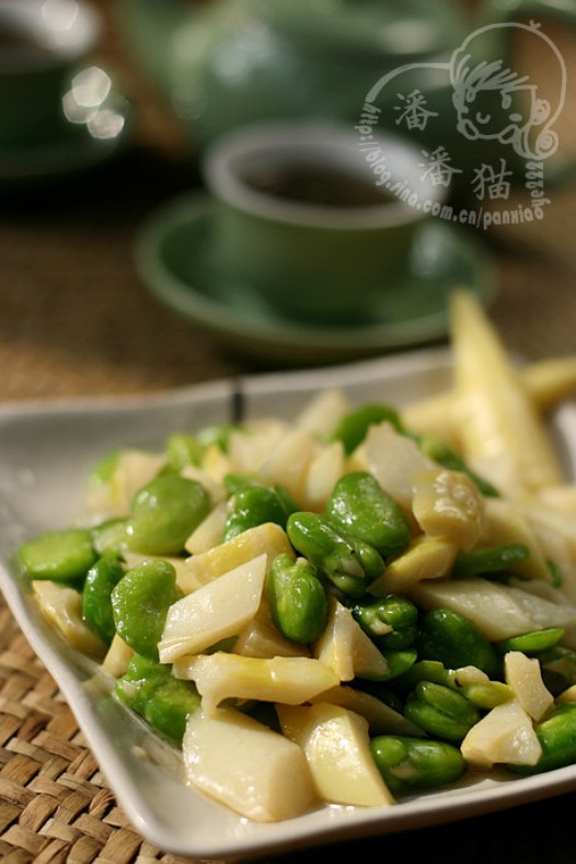 蚕豆炒春笋的做法