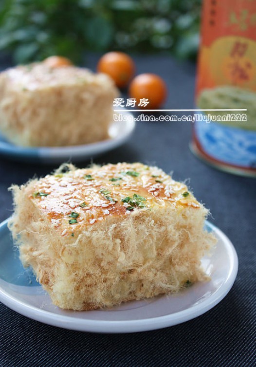 葱香肉松面包的做法