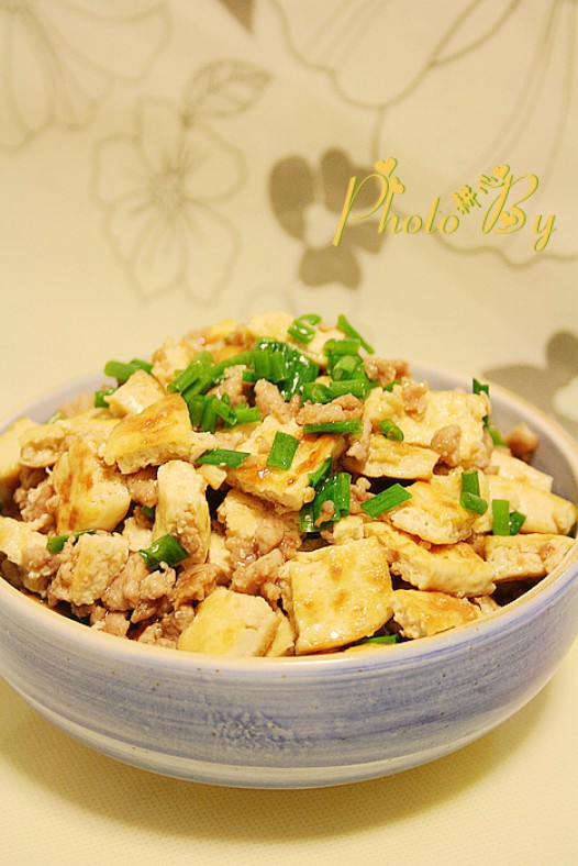 豆腐粒炒肉末的做法