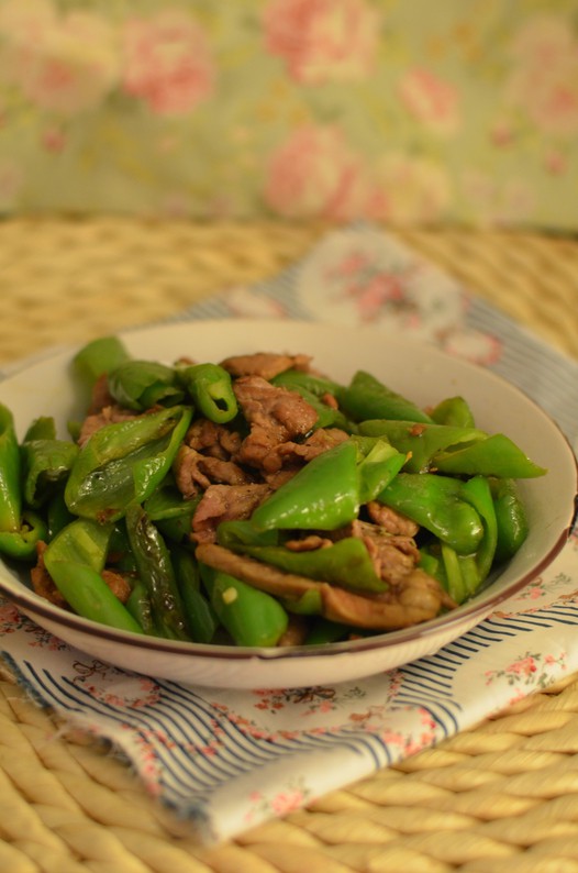 尖椒炒牛肉的做法