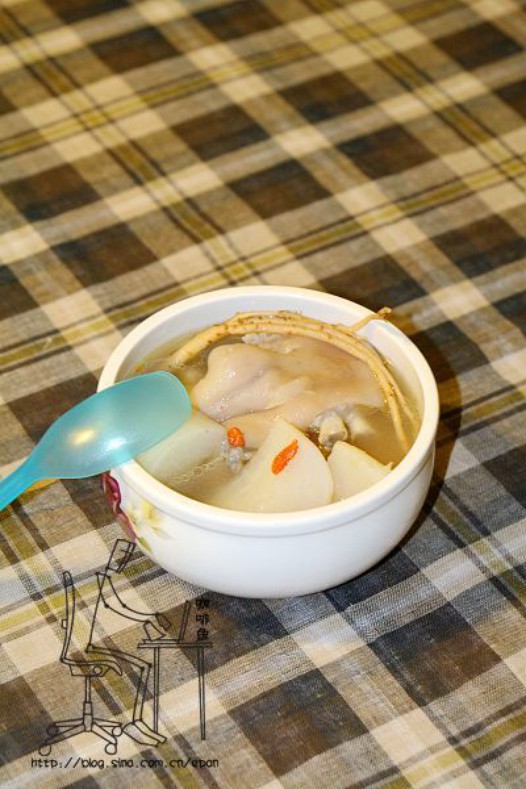 猪手萝卜汤的做法