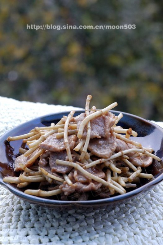 折耳菜炒肉片的做法