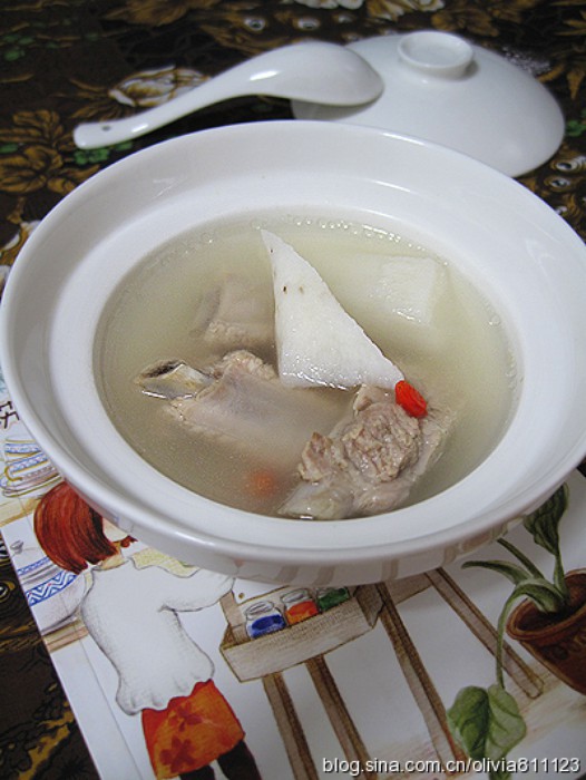 山药排骨煲的做法