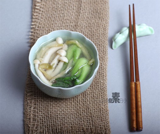 快手青菜蘑菇榨菜汤的做法