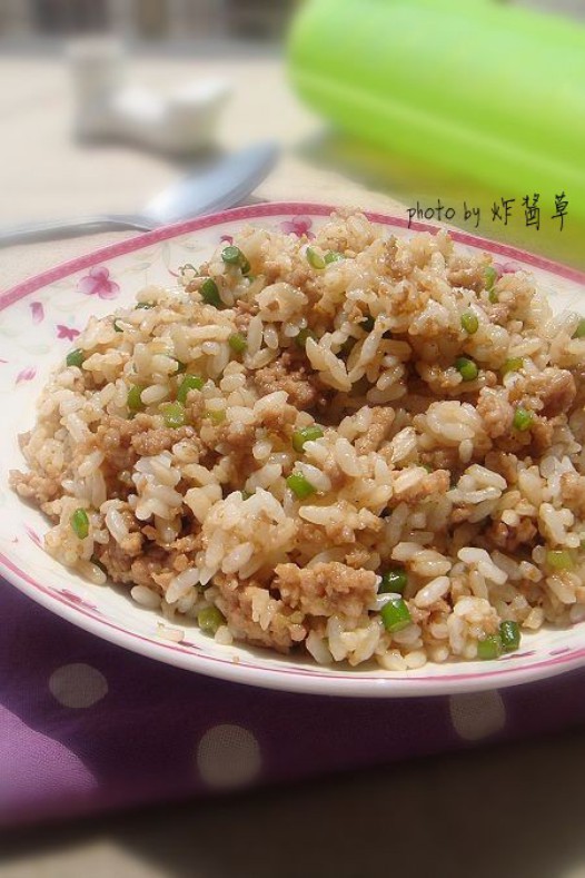 蒜苔肉酱炒饭的做法