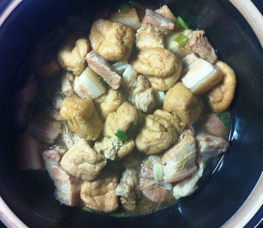 油豆腐烧肉的做法