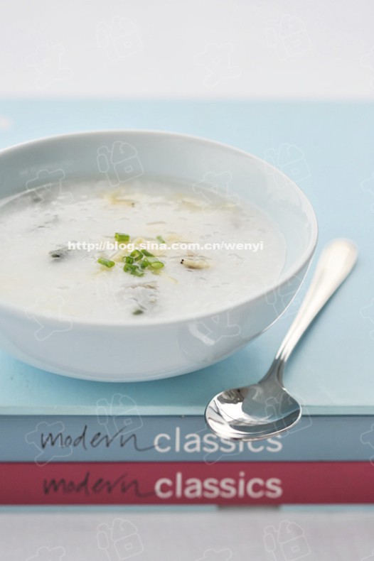 皮蛋瘦肉粥的做法