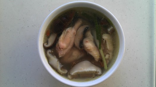 炖鸡汤的做法