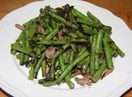 榄菜豆角炒肉片的做法