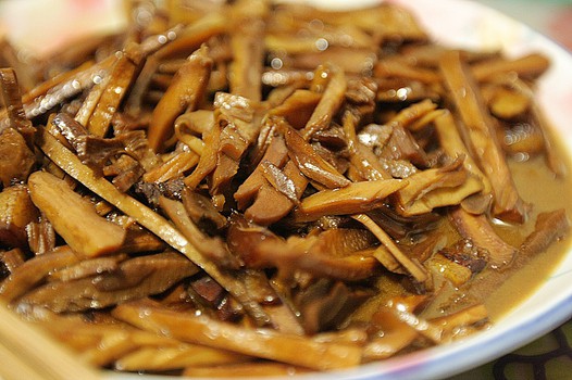 庐山笋干炒五花肉的做法