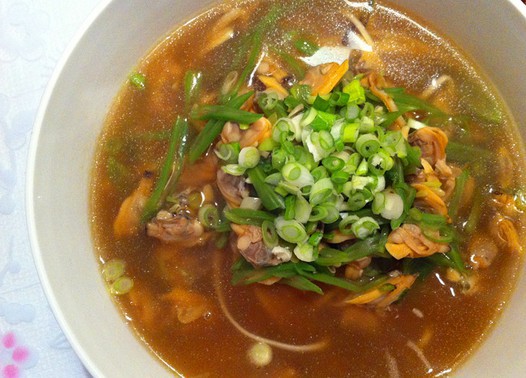 芸豆蚬子面的做法