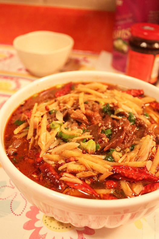 水煮麻辣牛肉的做法