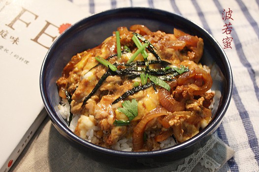 亲子鸡肉盖饭的做法