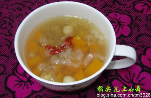 雪蛤银耳羹的做法