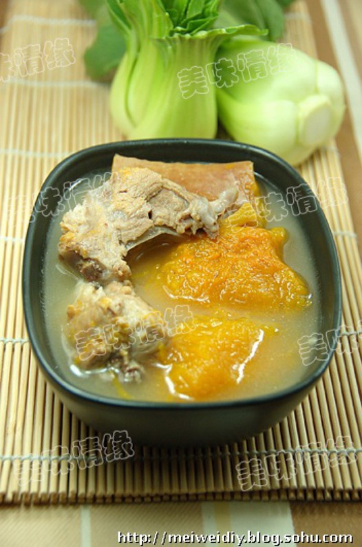 南瓜排骨汤的做法