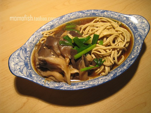 平菇煲豆腐丝的做法