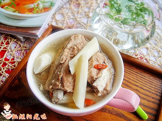 铁棍山药炖排骨的做法
