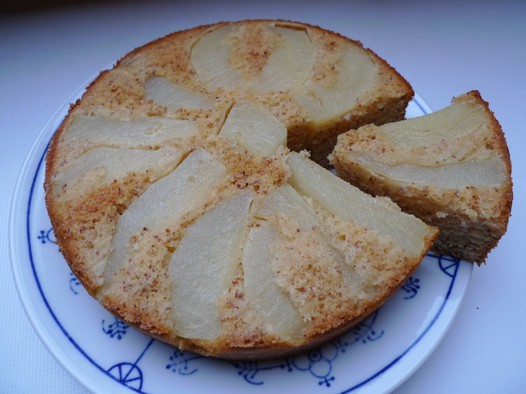 红糖杏仁梨蛋糕的做法