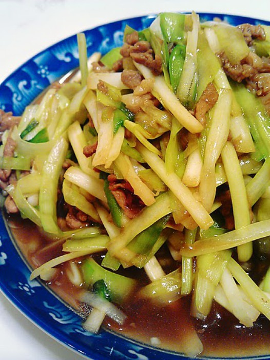 韭黄炒肉的做法