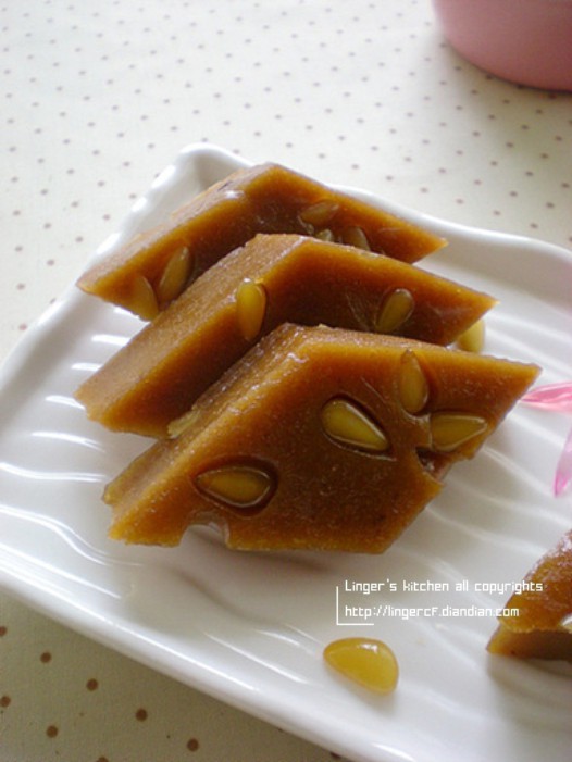 松仁枣泥拉糕的做法