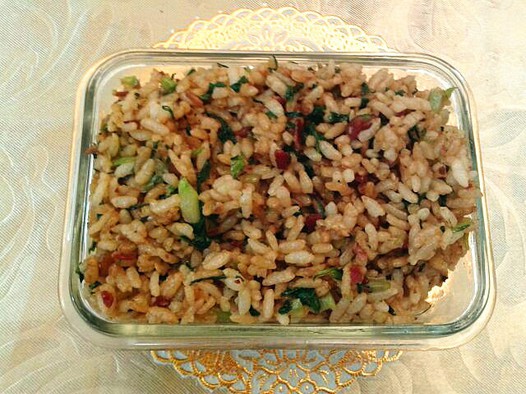 青菜牛肉焖饭(冷饭的出路)的做法