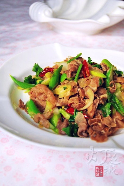 葱爆羊肉的做法