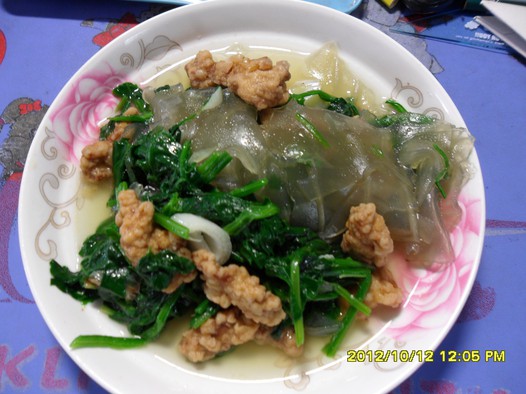 菠菜炸肉粉皮汤的做法