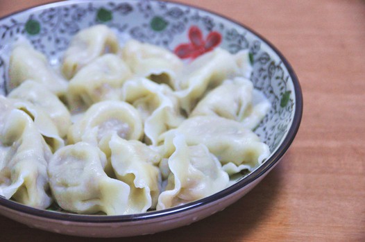 芹菜猪肉馅儿饺子的做法