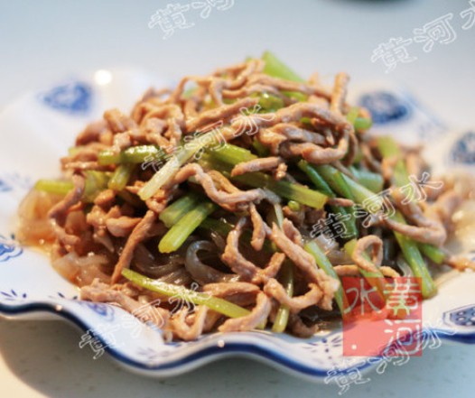 炒肉丝带底的做法