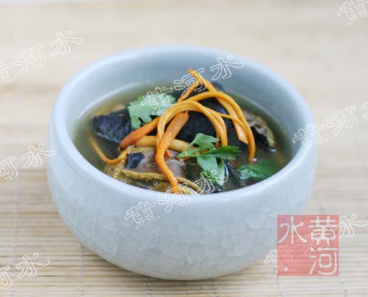 虫草花炖乌鸡的做法