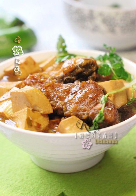 鱼炖豆腐的做法