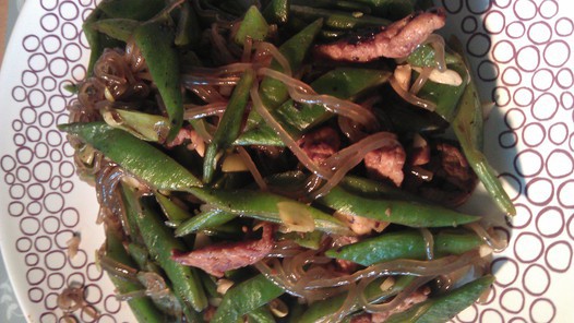 扁豆丝肉丝炒粉条的做法