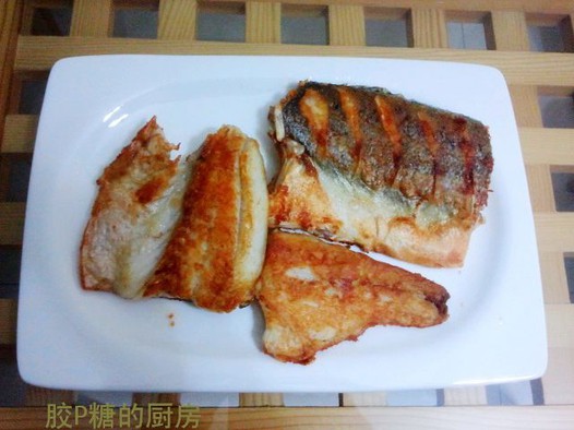 香煎鲈鱼的做法
