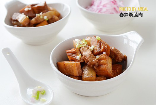 春笋焖腩肉的做法