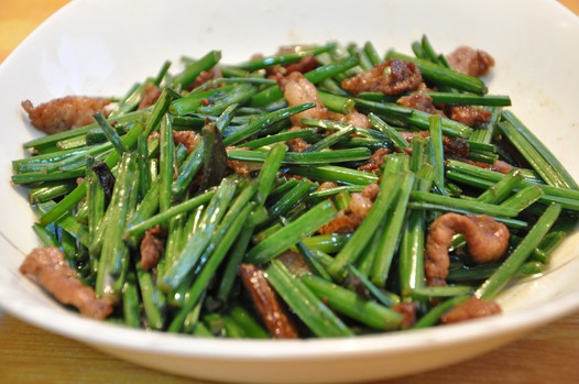 韭菜苔肉丝的做法