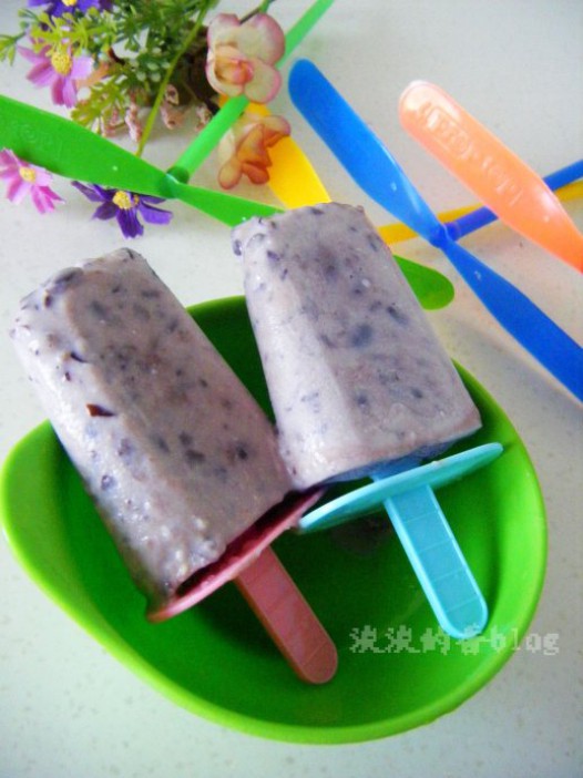 多味冰激凌的做法