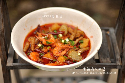 秘制香辣鸡爪虾煲的做法