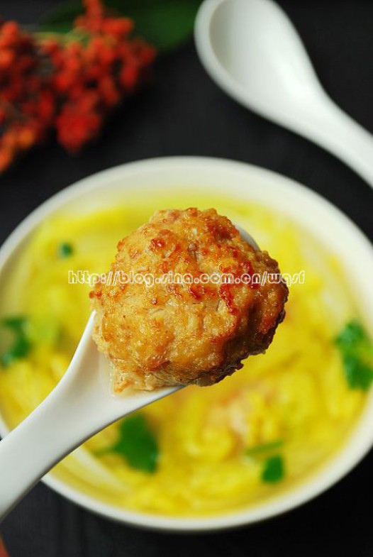 娃娃菜肉圆汤的做法