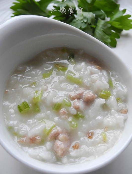 芹菜粥的做法