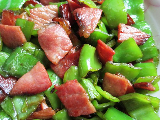 青椒炒腊肉的做法