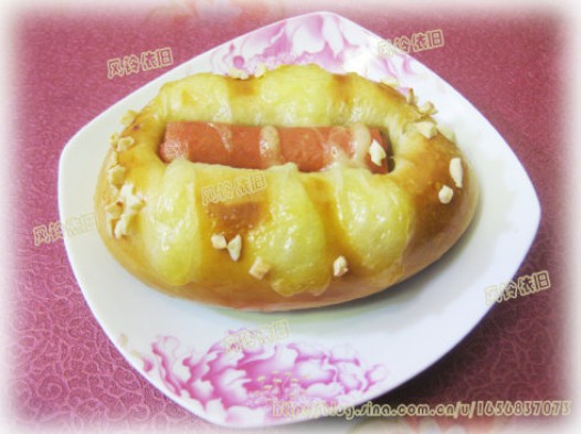 火腿肠面包的做法