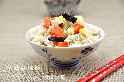 冬菇杂烩饭的做法