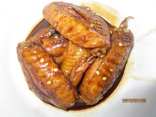 五香鸡翅中的做法