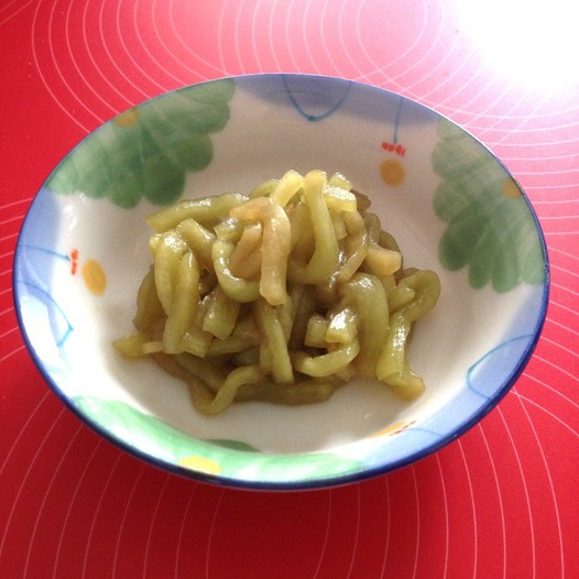爽脆西瓜皮咸菜的做法