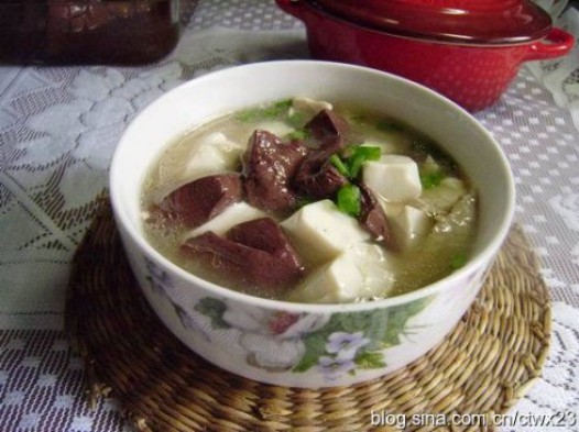 豆腐猪血汤的做法