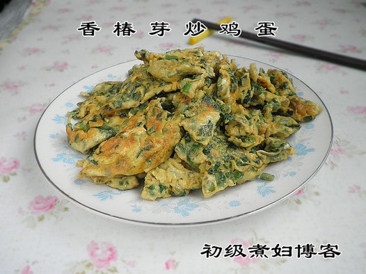 香椿芽炒鸡蛋的做法