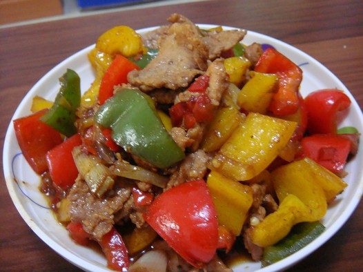 彩椒肉片的做法